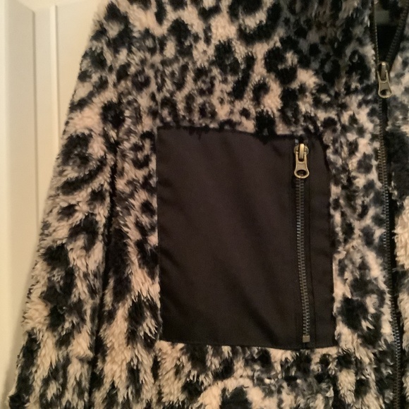 Tribal Brand Plush Animal Print Jacket - Picture 2 of 4